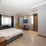 Comfort Suites Hotel