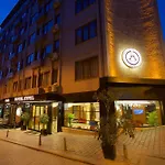 Hotel Eyfel