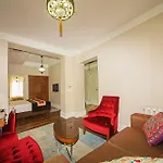 Azade Suites