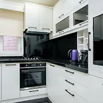 Modern Spacious Flat W Balcony 5 Min To Taksim