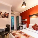 The Legend Platine Suite Hotel