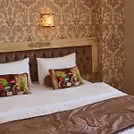 Kaftan Hotel