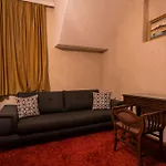 Gulliver Mansion Hotel