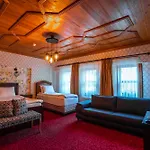 Gulliver Mansion Hotel