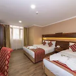 Vision Deluxe Hotel