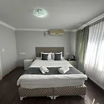 Rose Bouquets Hotel
