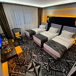 Weingart Istanbul