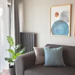 Sleek City Apartment With Premium Amenities