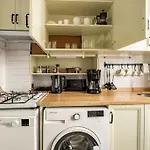 Charming Historical Apartment In Galata