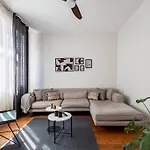 Charming Historical Apartment In Galata