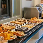 Azade Premier Hotel