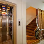 Aiza Suites