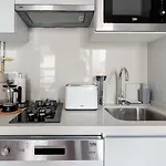 Homie Suites - Newly-Constructed Apartment Complex In Besiktas