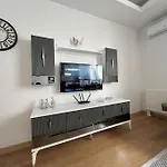Cozy Homes 2 Room Apartment Well Designed