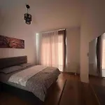 Cozy Homes - 2 Rooms & 1 Living Room Apartment