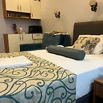 Riverland Suites Apart Hotel