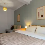 Luxury Scandinavian Design 2Br Duplex Near Tomtom