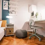 Charming Flat Next To Metro & Nisantasi In Sisli