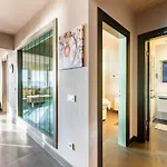 Stylish Apartment With Bosphorus View In Besiktas