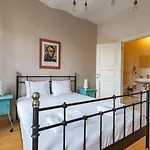 Warm Cozy Charming 2Bd2Bath Galatatower Gem! #256