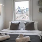 Stylish Duplex In Beyolu With Private Terrace