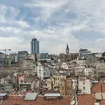 Stylish Duplex In Beyolu With Private Terrace