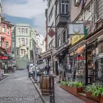 Comelivego Besiktas 1