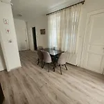 Nostalgia Apartment