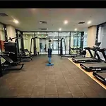 33 Floor Cozy Central 2 Bedroom With Balcony Gym Pool