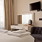 Yakut Hotel