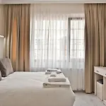 Yakut Hotel