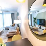 1-Bdr Getaway With Poolgym Near Taksim Square