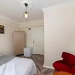 Grand Romanos Hotel