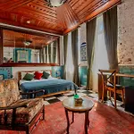 Nevalist Hotel