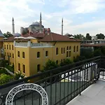 Berk Guest House - Grandma\'S House