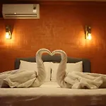 Taksim Bricktown Suite