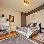 Cihangir House