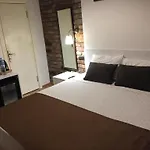 Greenpoint Hotel