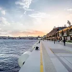 A Million Dollar View In The Heart Of The City