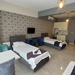 Royal City Hotel Old Town