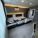 Oeztuerks Hotel