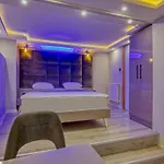 Galatagreenapplehotel
