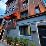 Sophia Hotel And Suites