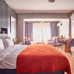 Taks-Inn Suites