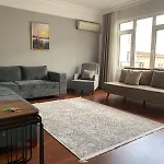 Kadikoy Merkezi Konumda