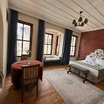 Levant Pension De Luxe
