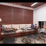 Room In Apartment - Luxury Suite Hotel Room