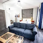 Room In Apartment - Luxury Historical Hotel Room In Sultanahmet