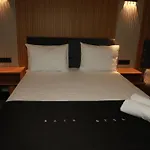 Rays Hotel Bakirkoey City Center
