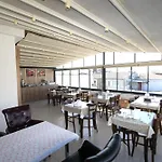 Metrohill Hotel